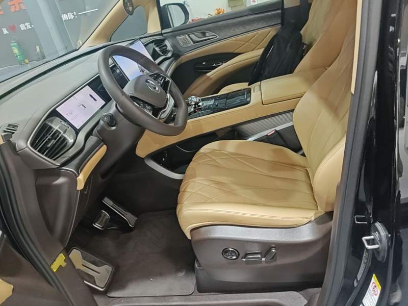 Used Denza D9 2025 Model DM-i Four-Wheel Drive Prestige Edition — 14