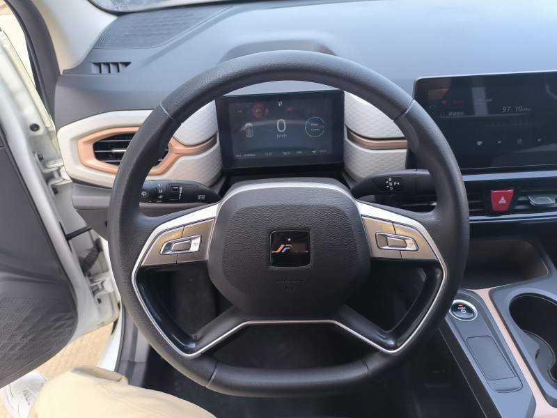 Used JAC Yiwei E10X 2024 Charming Edition 301km Lite — 10