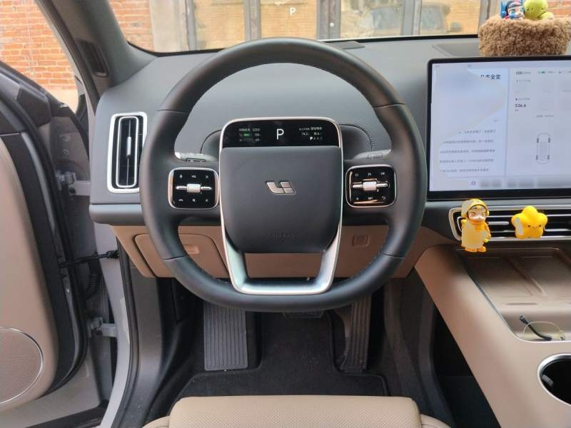 Used Li Auto L9 2025 Ultra Smart Refreshed Edition — 11