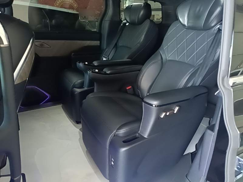 Used Wey Gaoshan 2025 Four-Wheel Drive Alpine 8 — 16