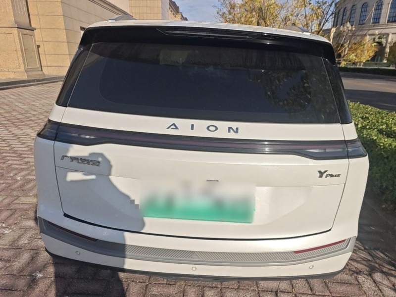 Used AION Y 2023 Younger Star Edition — 5