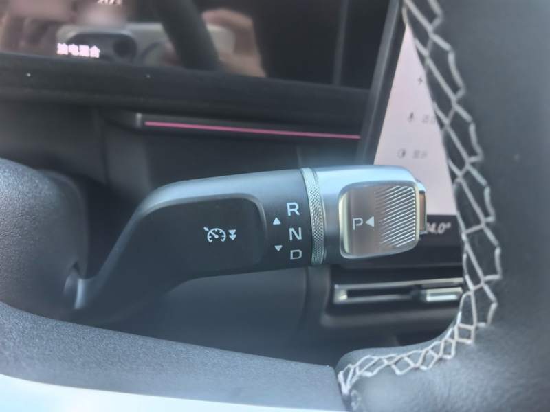 Used iCAR V27 2026 Model 210KM Two-Wheel Drive Falcon 500 — 40