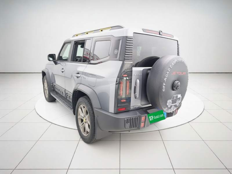 Used JETOUR Traveler 2023 2.0T All-Wheel Drive Conquer PRO — 4