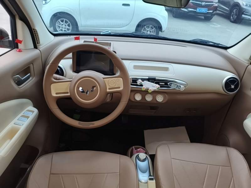 Used Wuling Hongguang MINIEV 2025 Four-Door Version Advanced Edition — 9
