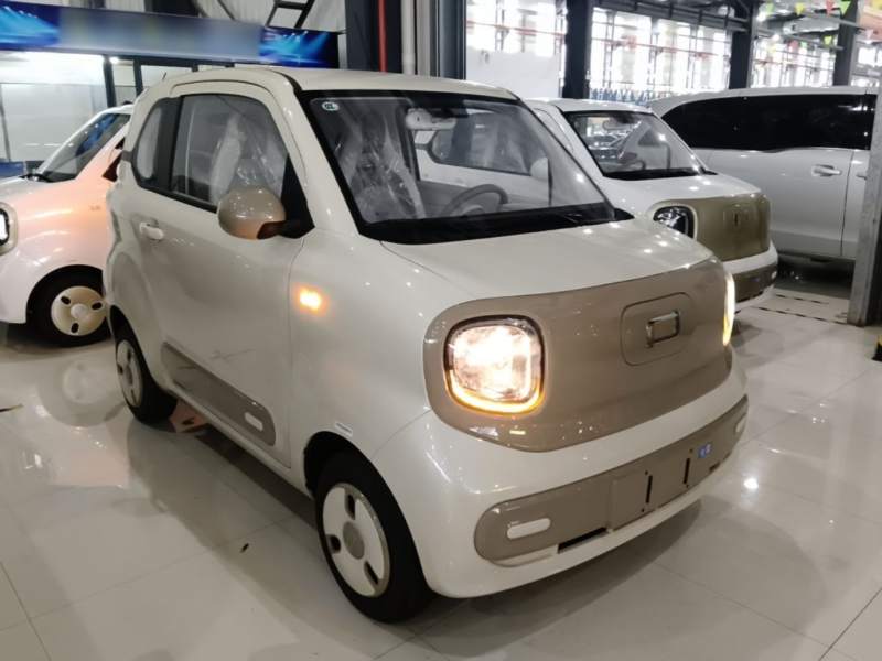 Used Bestune Pony 2026 222km Colorful Horse — 3