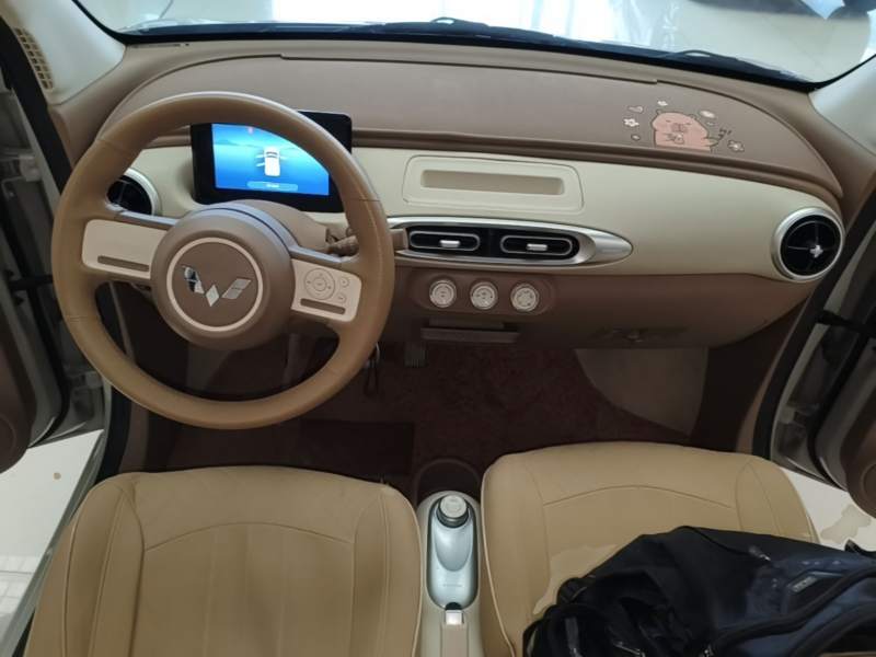 Used Wuling Hongguang MINIEV 2025 Four-Door Version Advanced Edition — 9