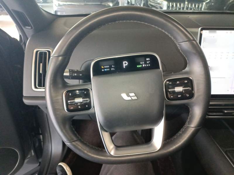 Used Li Auto L8 2023 Max model — 2