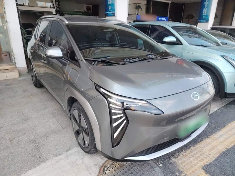 Used AION Y 2023 Plus 510 Executive Edition — 3