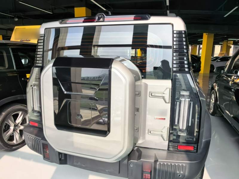 Used JETOUR Traveler 2023 2.0T All-Wheel-Drive CrossPRO — 5
