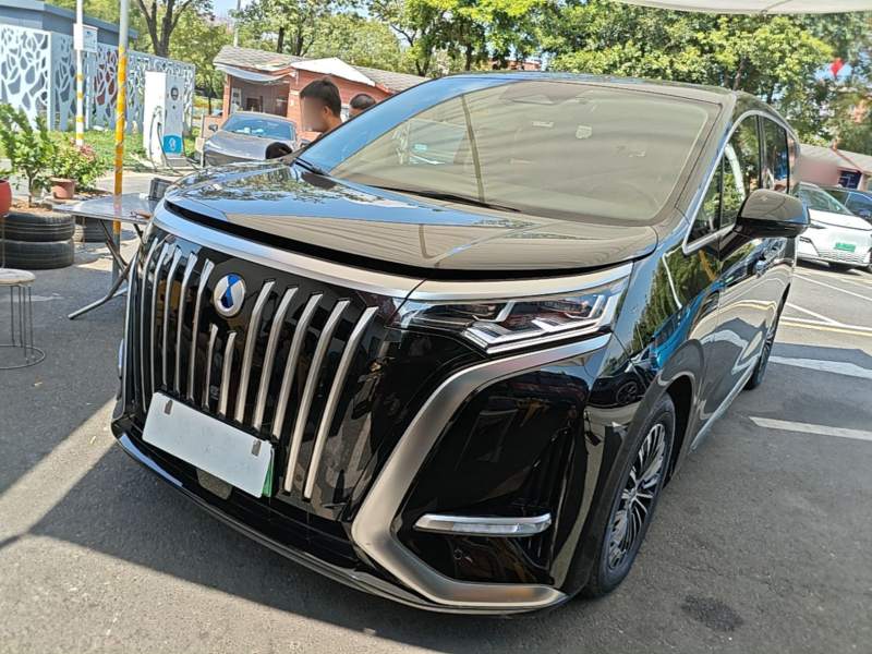 Used Denza D9 2024 EV 620 Premium Model — 1