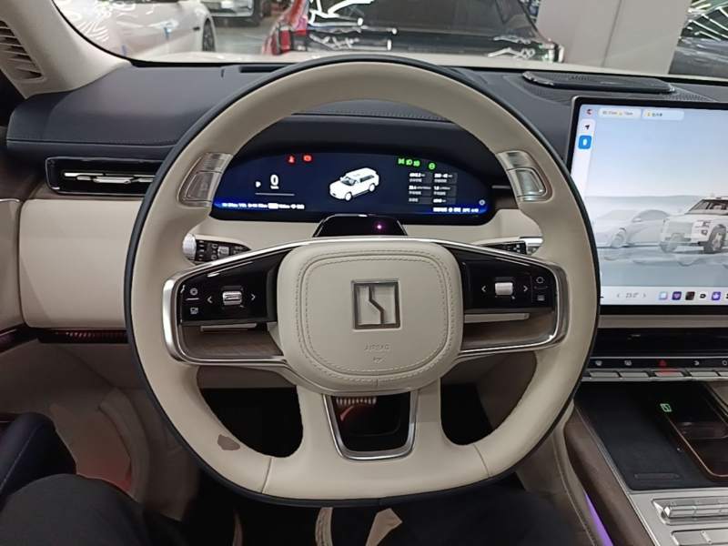 Used Zeekr 9X 2025 Hyper Edition 70kWh — 10