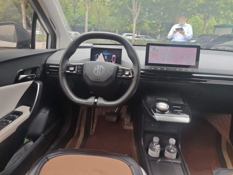 Used MG 4 EV 2022 425 km Luxury Edition — 11