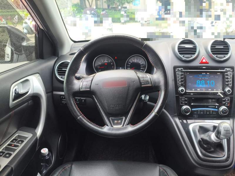 Used Haval H6 2015 Upgraded Model 1.5T Manual Two-Wheel Drive Elite Version — 11