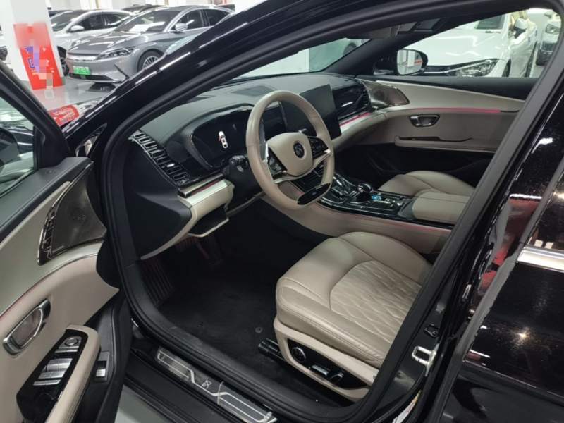 Used BYD Han 2024 EV Glory Edition 605KM Front-Wheel-Drive Premium Model — 15