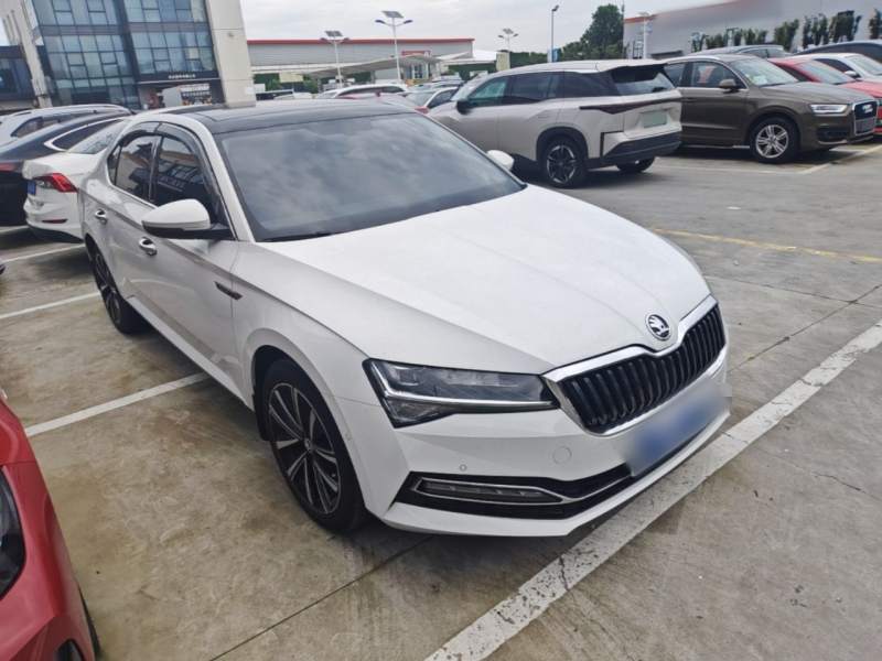 Used Skoda Superb 2023 Facelifted TSI280 DSG Luxury Edition — 3