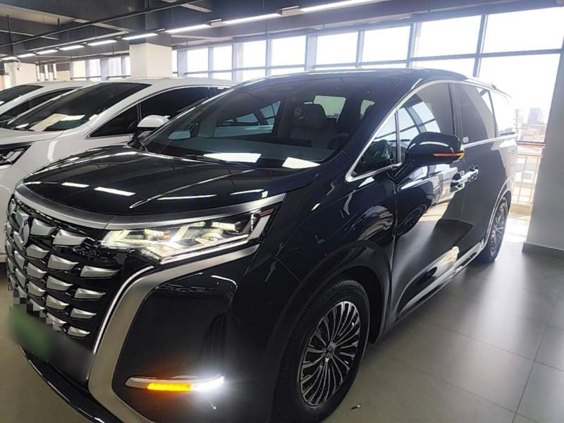 Used Denza D9 2022 DM-i 970 Four-Wheel Drive Flagship Model — 1
