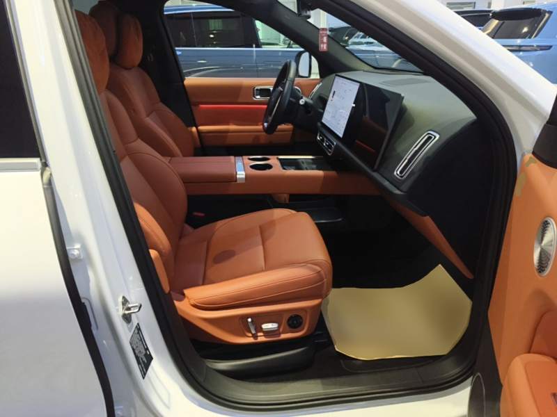 Used Li Auto L6 2025 Max Smart Refresh Edition — 24