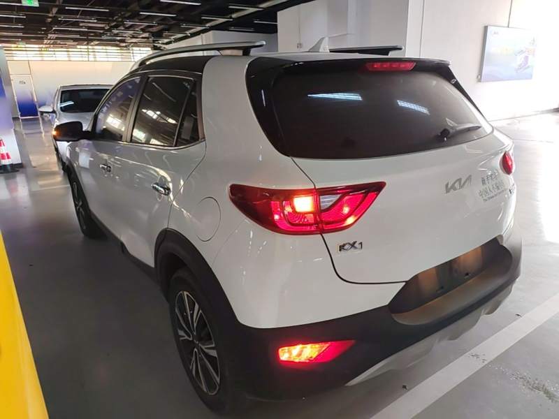 Used Kia kx1 Stonic 2021 1.4L CVT Sunroof Model — 4