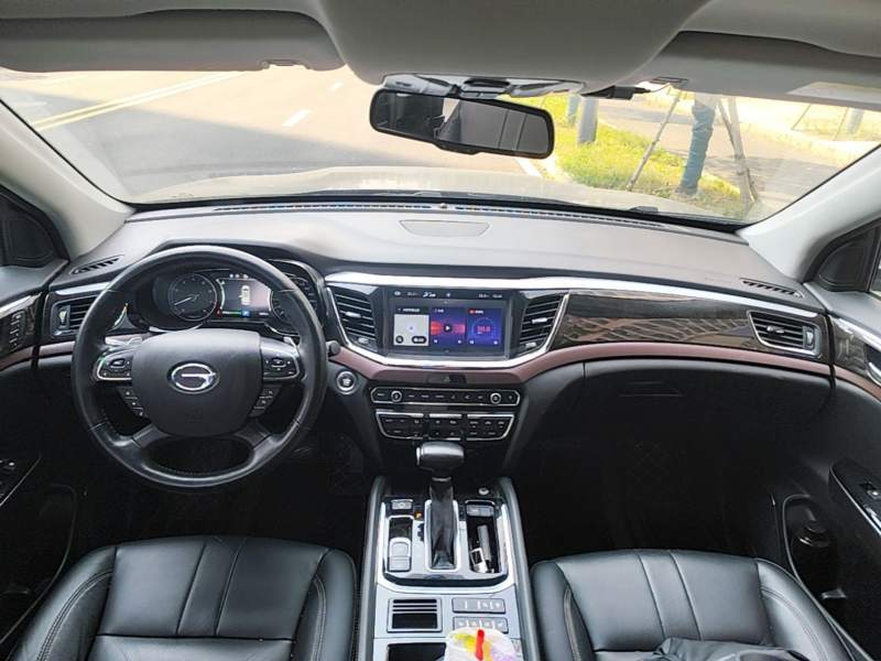 Used GAC Trumpchi GS8 2017 320T Two-Wheel Drive Luxury Smart Connectivity Version (7 Seats) — 9