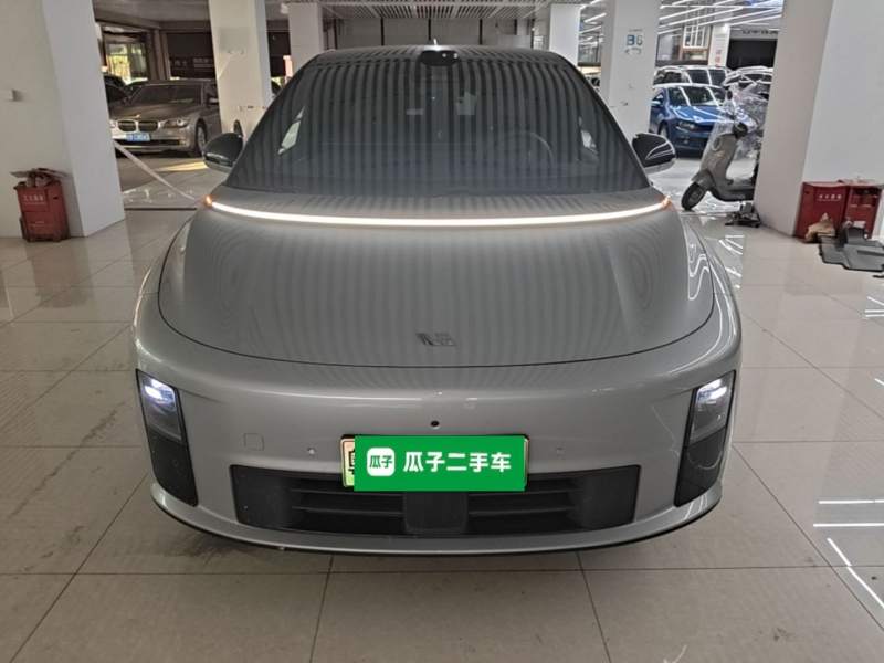 Used Li Auto i6 2025 Model Four-Wheel-Drive Standard Type — 2