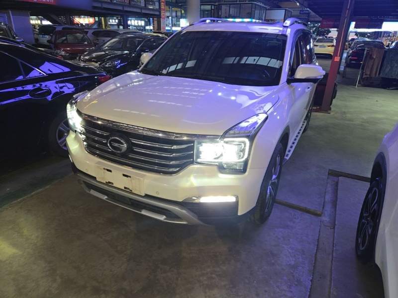 Used GAC Trumpchi GS8 2017 320T Two-Wheel Drive Luxury Smart Connectivity Version (7 Seats) — 1