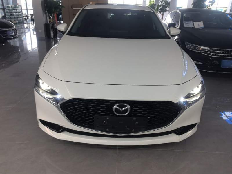 Used Mazda 3 Axela 2023 2.0L Automatic Zhiyao Edition — 2