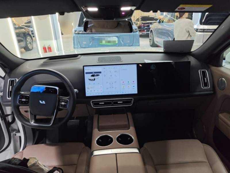 Used Li Auto L7 2025 Max Smart Refresh Edition — 9