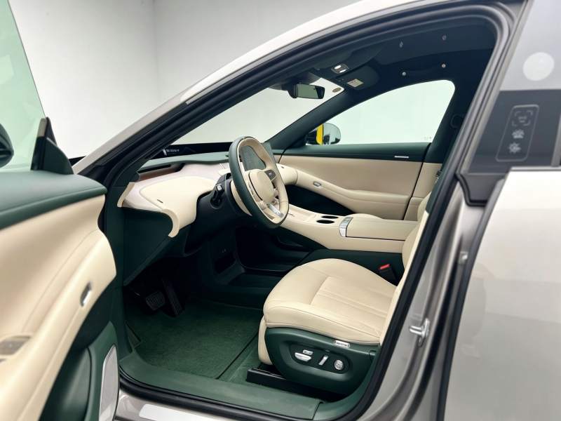 Used Xiaomi Auto YU7 2025 Ultra-Long Range All-Wheel Drive Pro Version — 38