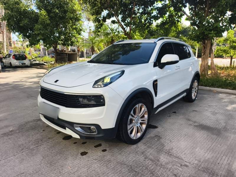 Used Lynk & Co 01 2017 2.0T Two-Wheel Drive Pro Edition — 1