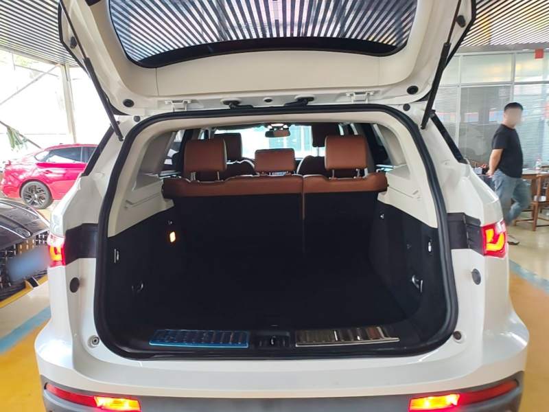 Used Zotye T700 2017 1.8T Dual-Clutch Luxury Model – Prestige — 18