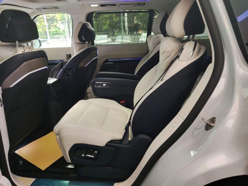 Used Zeekr 9X 2025 Hyper Edition 70kWh — 16