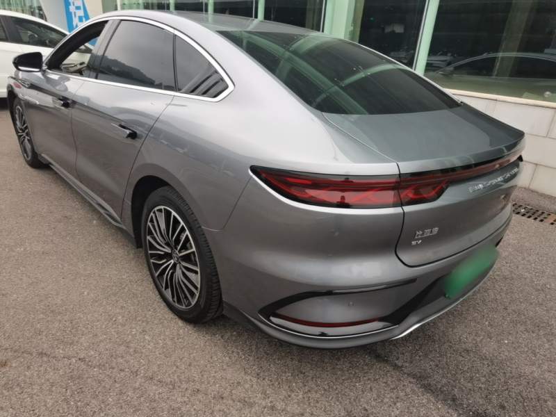 Used BYD Han 2024 EV Glory Edition 506KM Front-Wheel-Drive Premium Model — 4