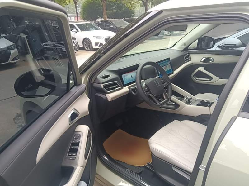 Used BYD Yuan UP 2024 401 km Active Version — 15