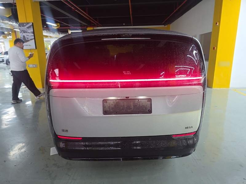 Used Li Auto MEGA 2024 Ultra Model — 5
