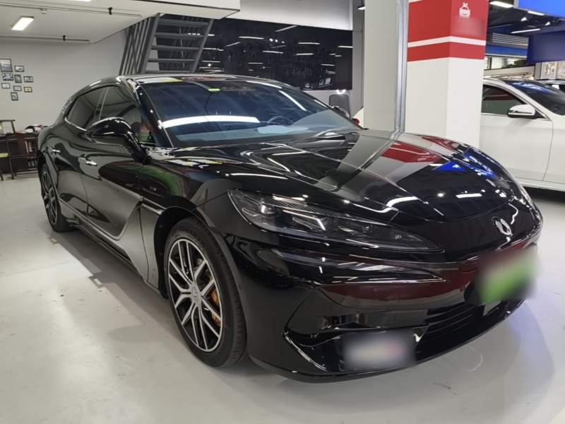 Used Denza Z9GT 2024 1100 Four-Wheel Drive Max Edition — 3