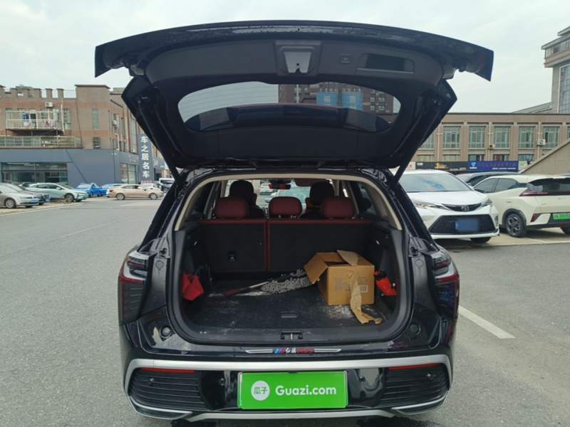 Used Hongqi HS3 PHEV 2025 Model 125km Jingwei 2 Millionth Anniversary Edition — 18