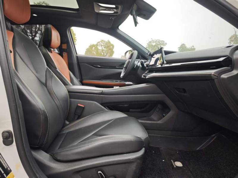 Used CHANGAN UNI-V 2022 1.5T Prestige Version — 27