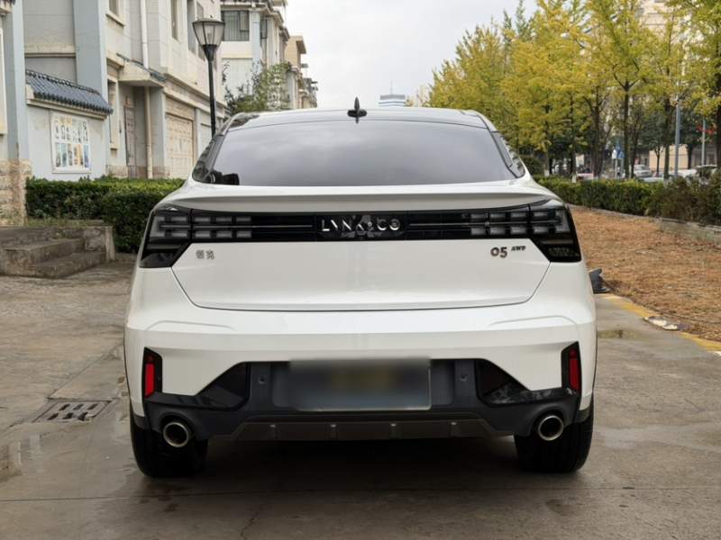 Used Lynk & Co 05 2022 2.0TD Four-Wheel Drive Dynamic Halo — 7