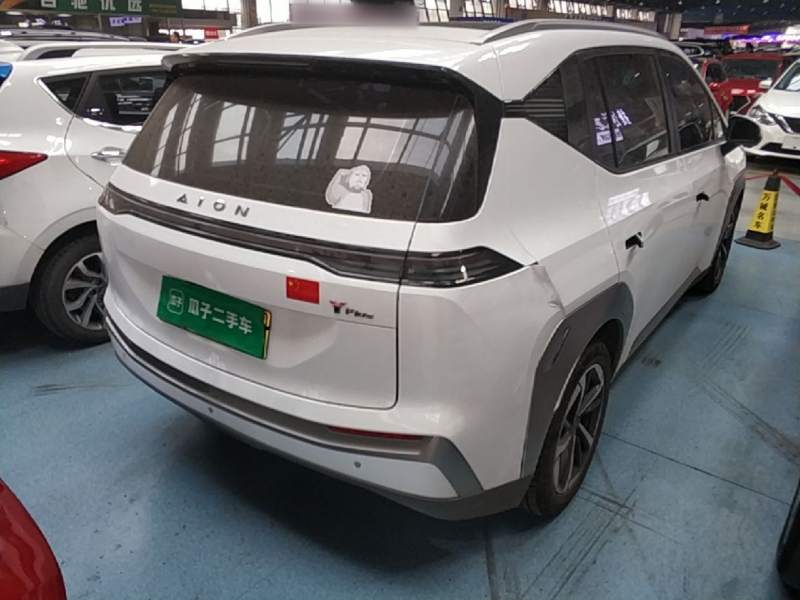 Used AION Y 2023 Younger Star Edition — 6