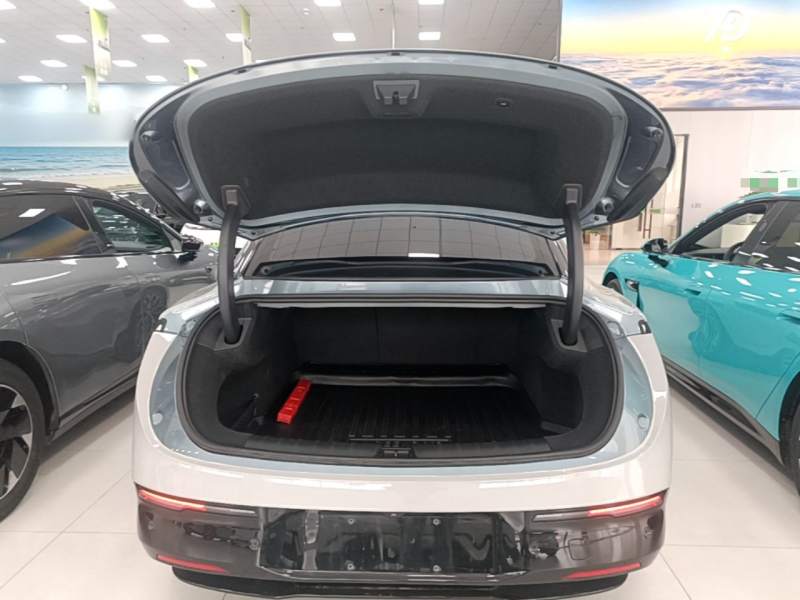 Used Zeekr 007 2025 Rear-Drive Intelligent Driving Version 75 kWh — 18