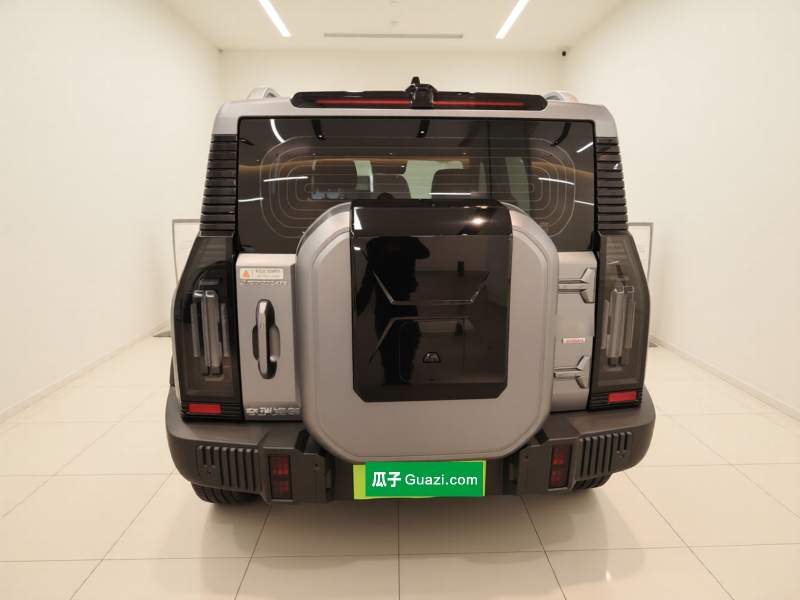 Used JETOUR Traveler 2023 2.0T All-Wheel-Drive CrossPRO — 5