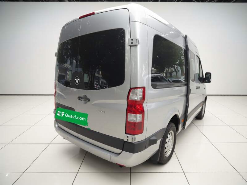Used Foton Toano 2023 Joy Elephant Multi-Function 2.0T Manual Long-Wheelbase Mid-Roof Model with Single Rear Tire Available in 5/6/7/9-Seater Configurations — 15