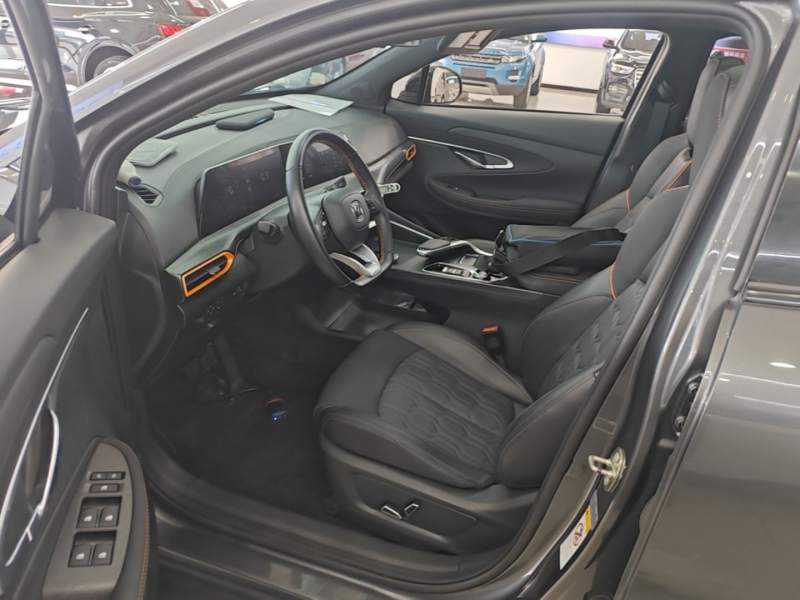 Used CHANGAN UNI-T 2022 1.5T Prestige Version — 14