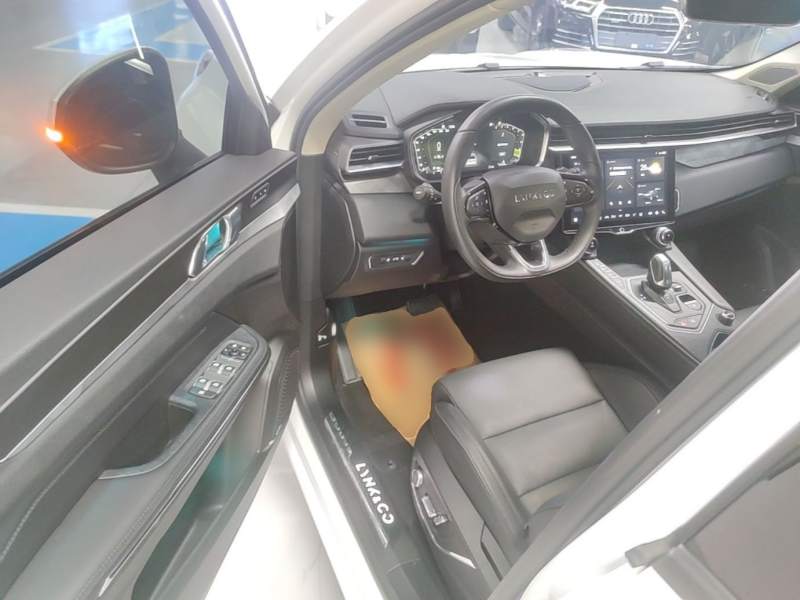 Used Lynk & Co 01 2021 2.0TD Two-Wheel-Drive Pro Trim — 15