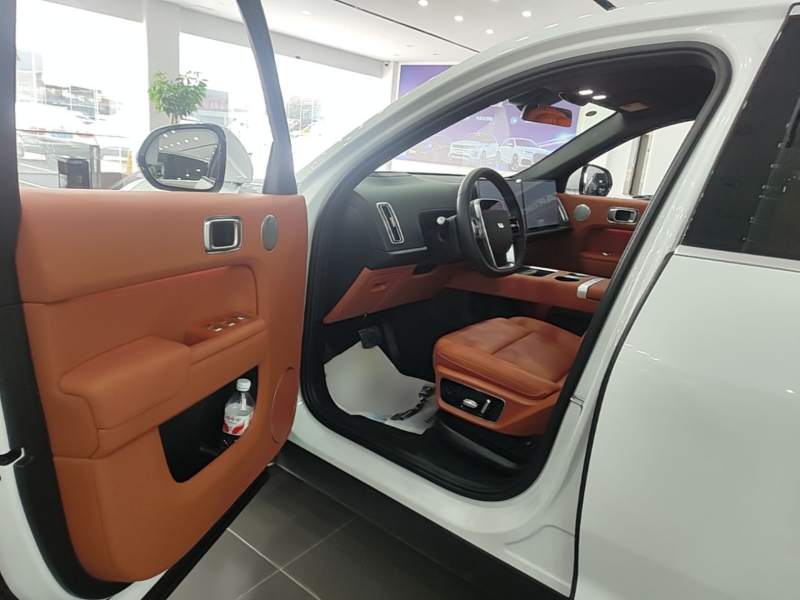 Used Li Auto L7 2025 Max Smart Refresh Edition — 15