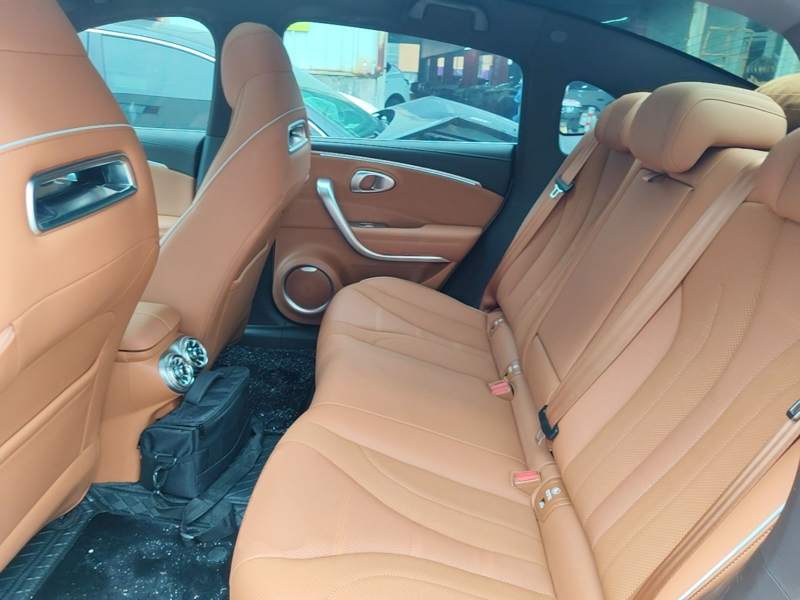 Used ORA Lightning Cat 2022 555 km Luxury Edition – Premium — 16