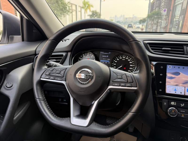 Used Nissan X-Trail 2022 2.0L Two-Wheel Drive Smart Connect Premium Edition — 38