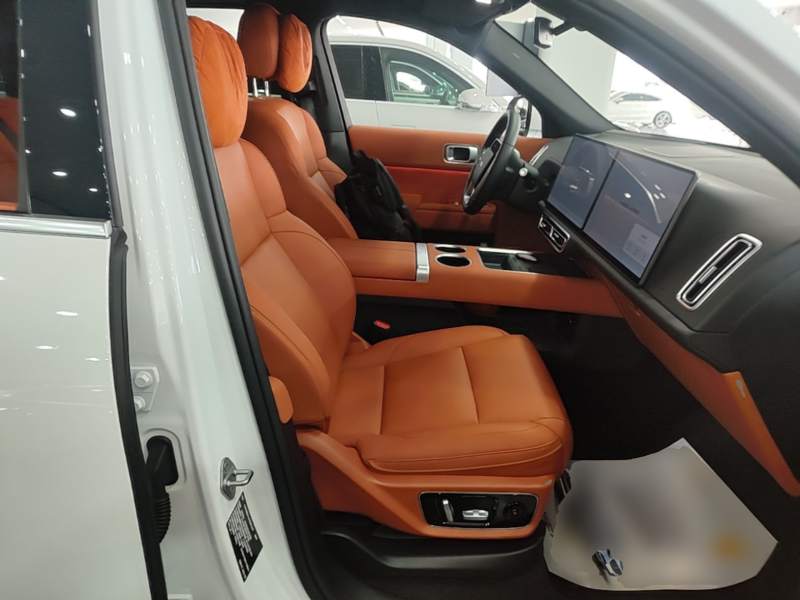 Used Li Auto L7 2025 Max Smart Refresh Edition — 24