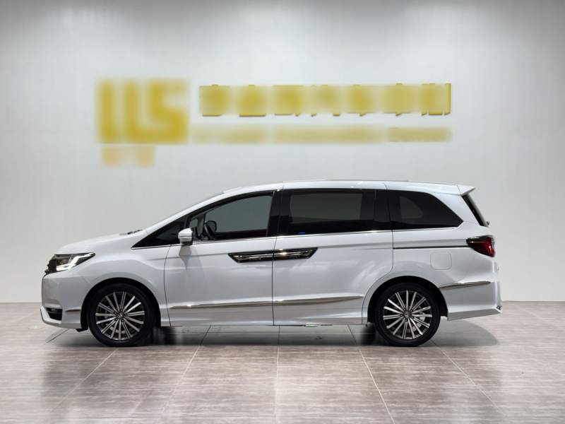 Used Honda Elysion 2024 2.0L eHEV Ultimate Edition — 28