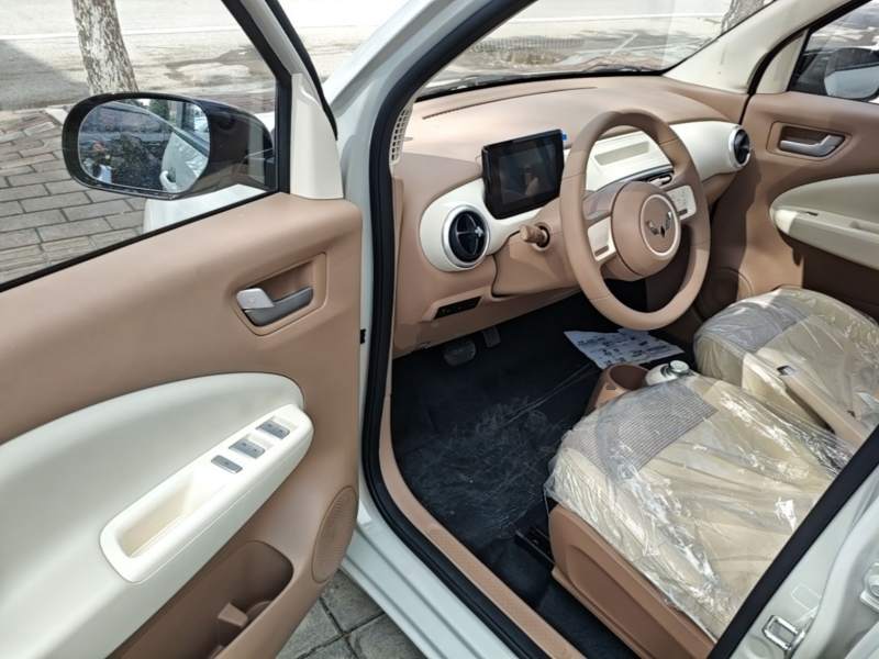 Used Wuling Hongguang MINIEV 2025 Four-Door Version Advanced Edition — 15